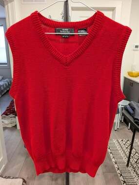 Vintage Sears Red Acrylic V-Neck Sweater Vest – 1980s Preppy Knit Menswear, Men'